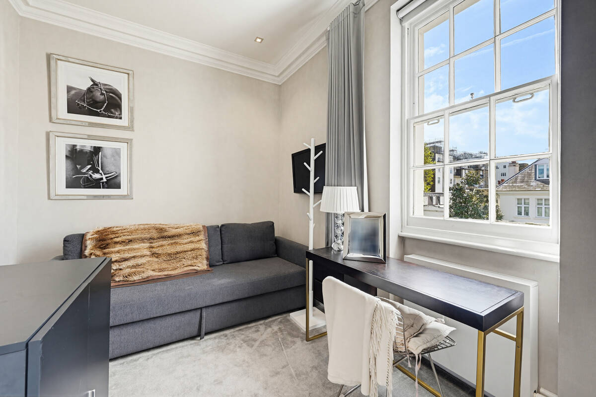 Photo #12 of the Eaton Place, London, SW1X