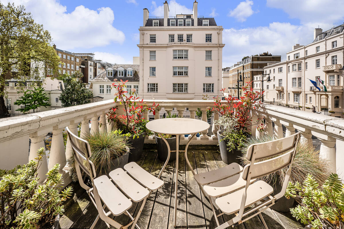 Photo #14 of the Eaton Place, London, SW1X