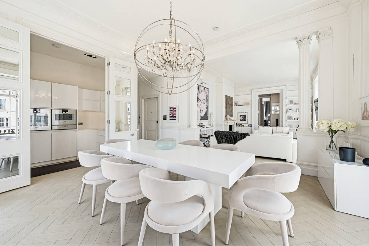Photo #8 of the Eaton Place, 34 Eaton Place, SW1X
