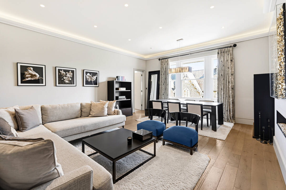 Photo #1 of the Phillimore Place, London, W8