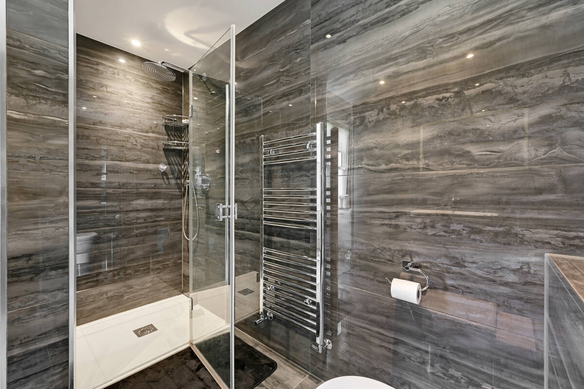 Photo #4 of the Phillimore Place, London, W8