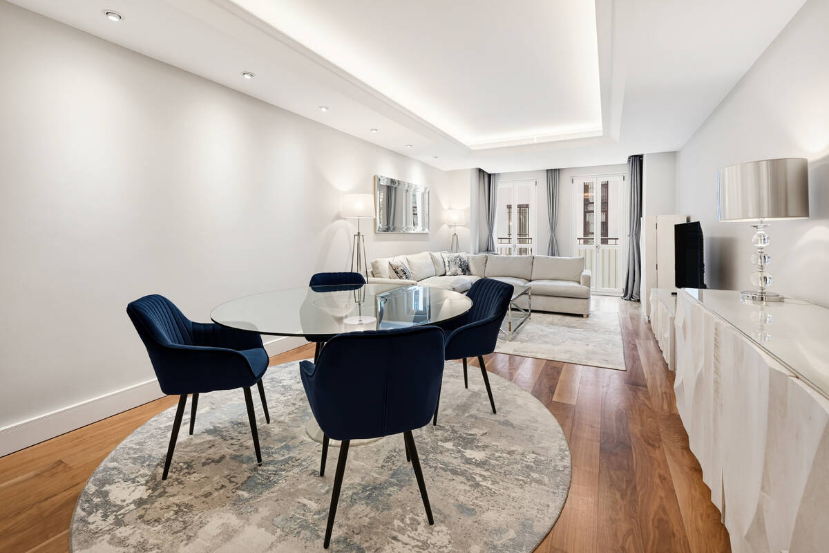 Photo #3 of the Lancelot Place, London, SW7