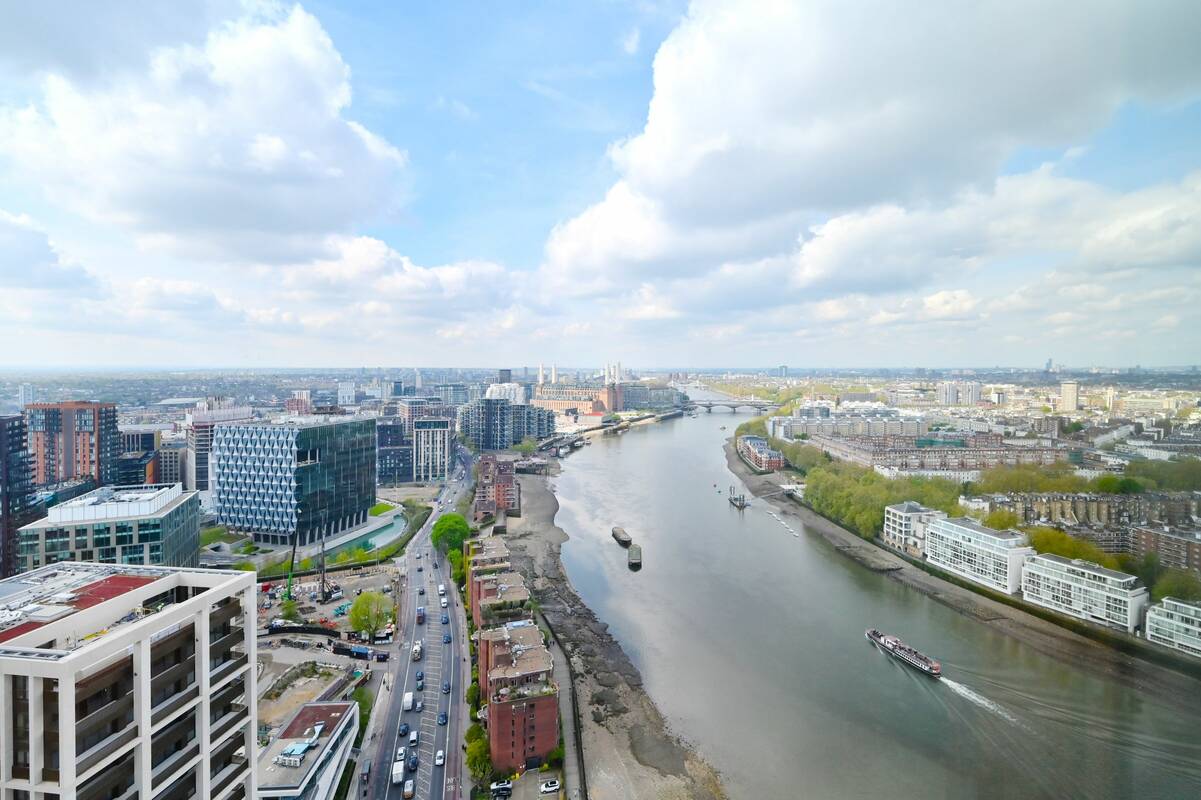 Photo #18 of the St. George Wharf, London, SW8