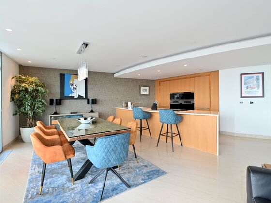 Photo #2 of St. George Wharf, London, SW8