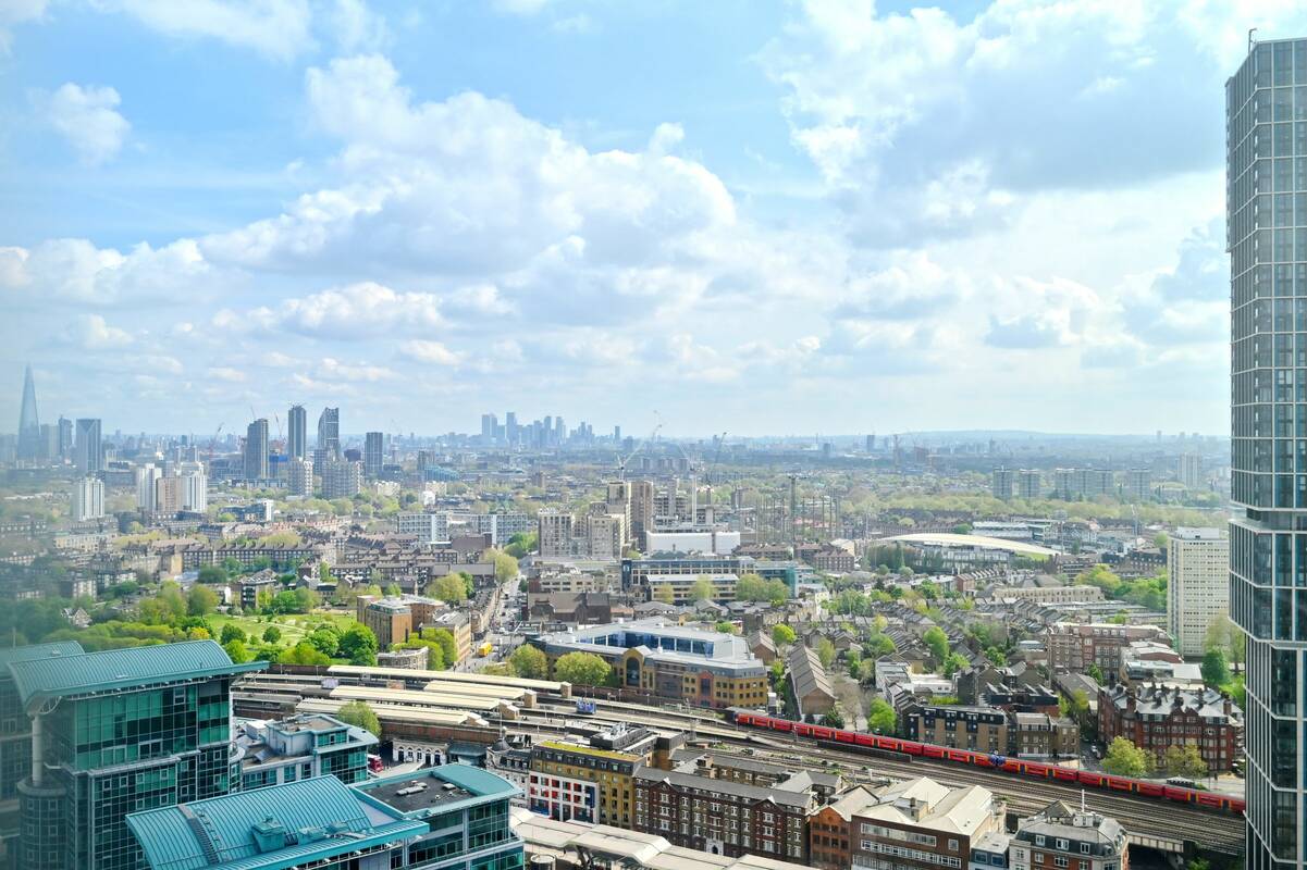 Photo #19 of the St. George Wharf, London, SW8
