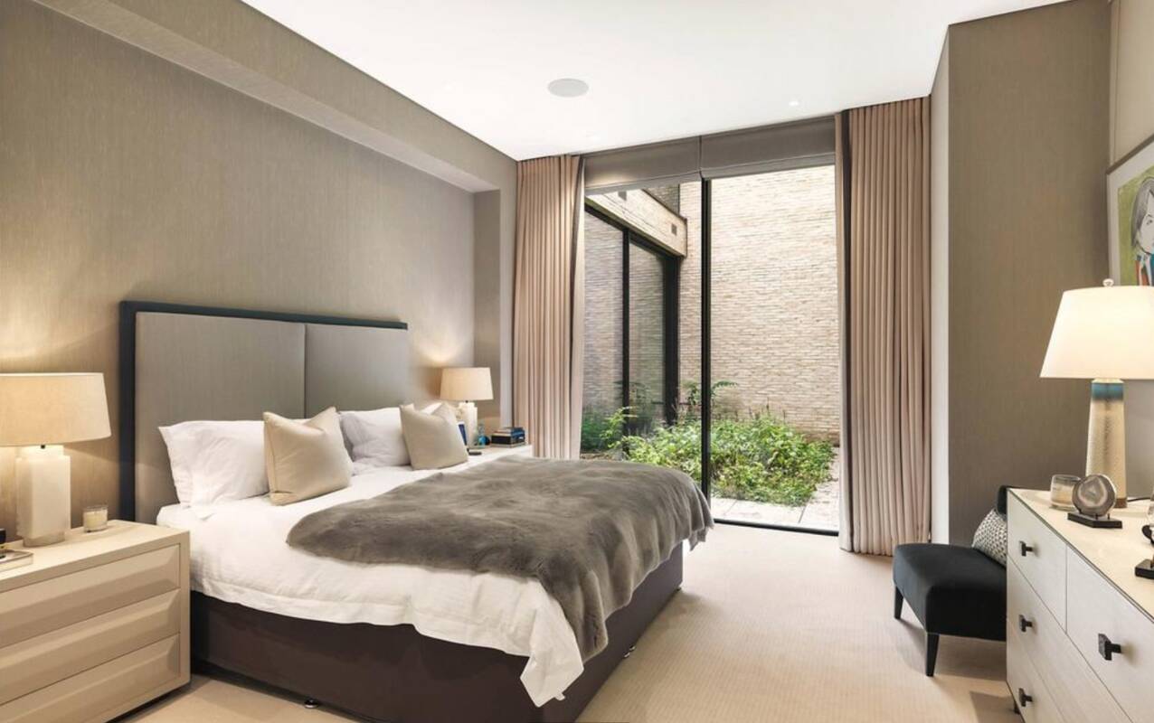 Photo #6 of the Cheval Place, London, SW7