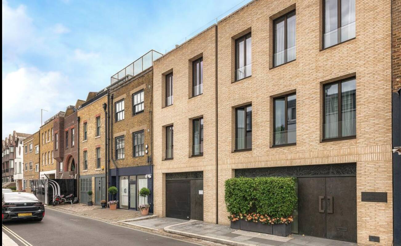 Photo #10 of the Cheval Place, London, SW7